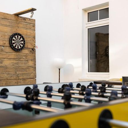 230 M2 Loft Mit Eigenem Wintergarten Mit Tischtennis & Dart, Kostenloser Parkplatz Erfurt Bagian luar foto