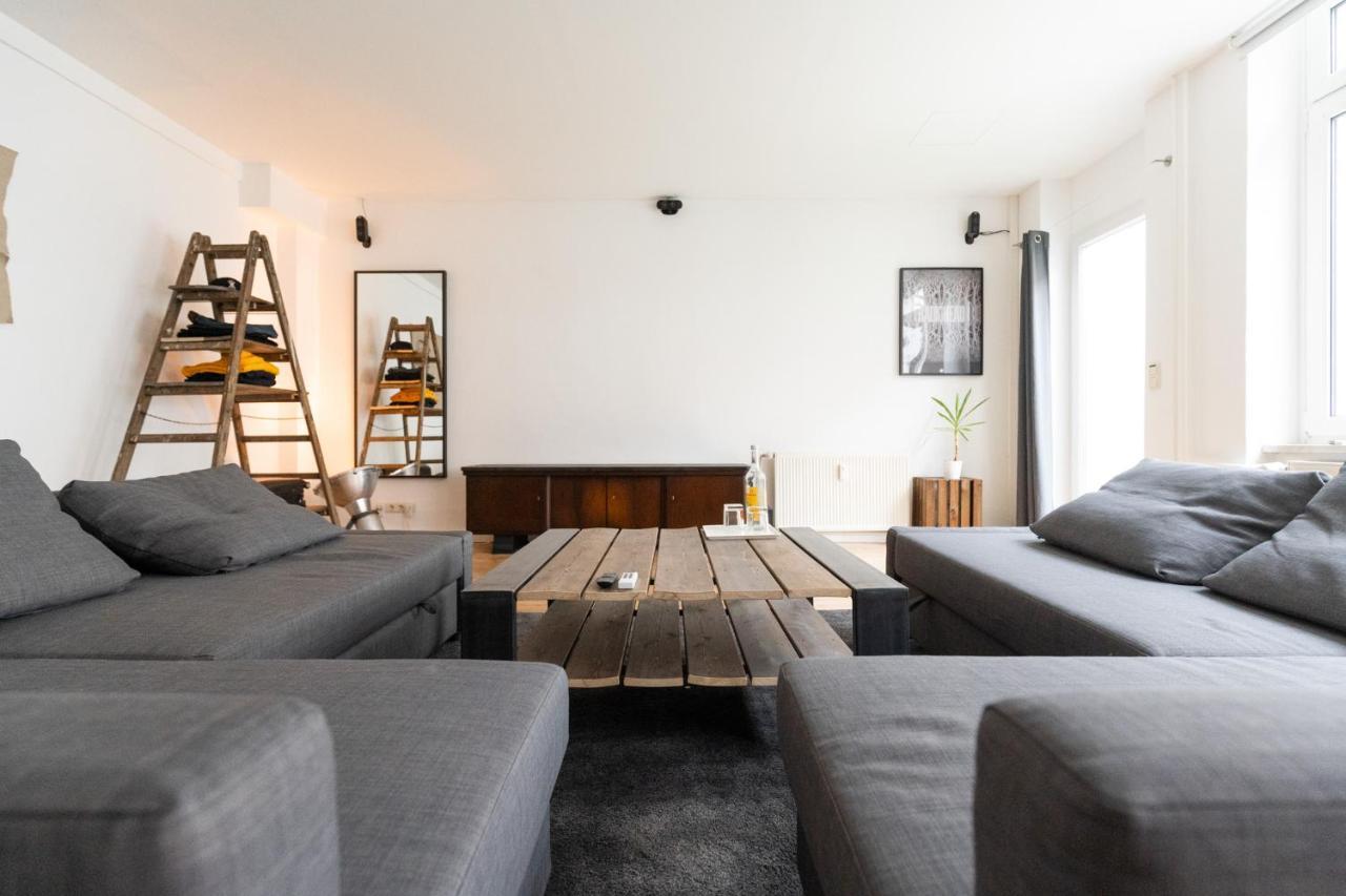 230 M2 Loft Mit Eigenem Wintergarten Mit Tischtennis & Dart, Kostenloser Parkplatz Erfurt Bagian luar foto