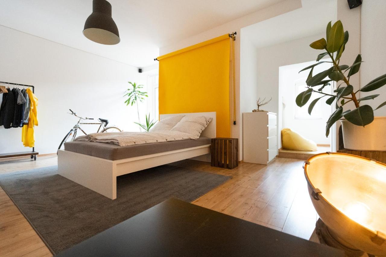 230 M2 Loft Mit Eigenem Wintergarten Mit Tischtennis & Dart, Kostenloser Parkplatz Erfurt Bagian luar foto