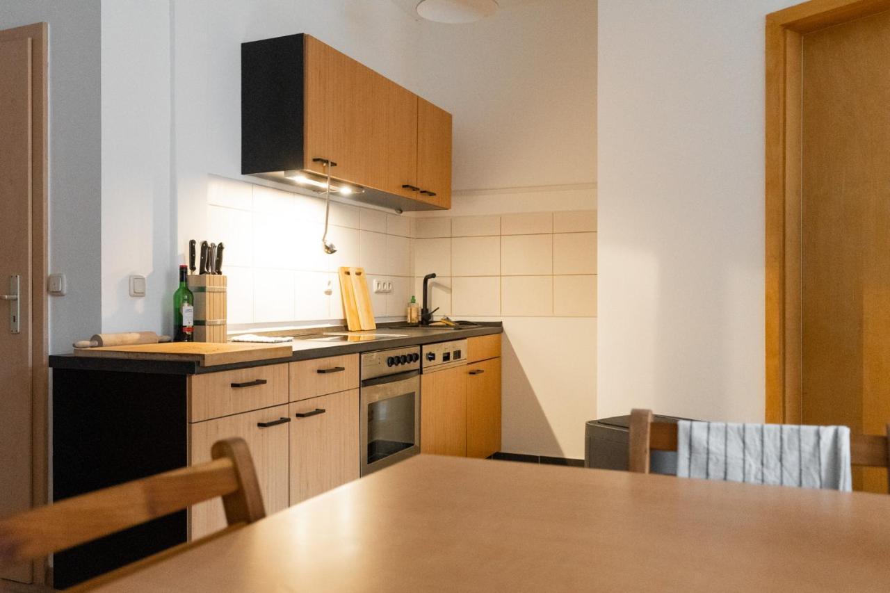 230 M2 Loft Mit Eigenem Wintergarten Mit Tischtennis & Dart, Kostenloser Parkplatz Erfurt Bagian luar foto