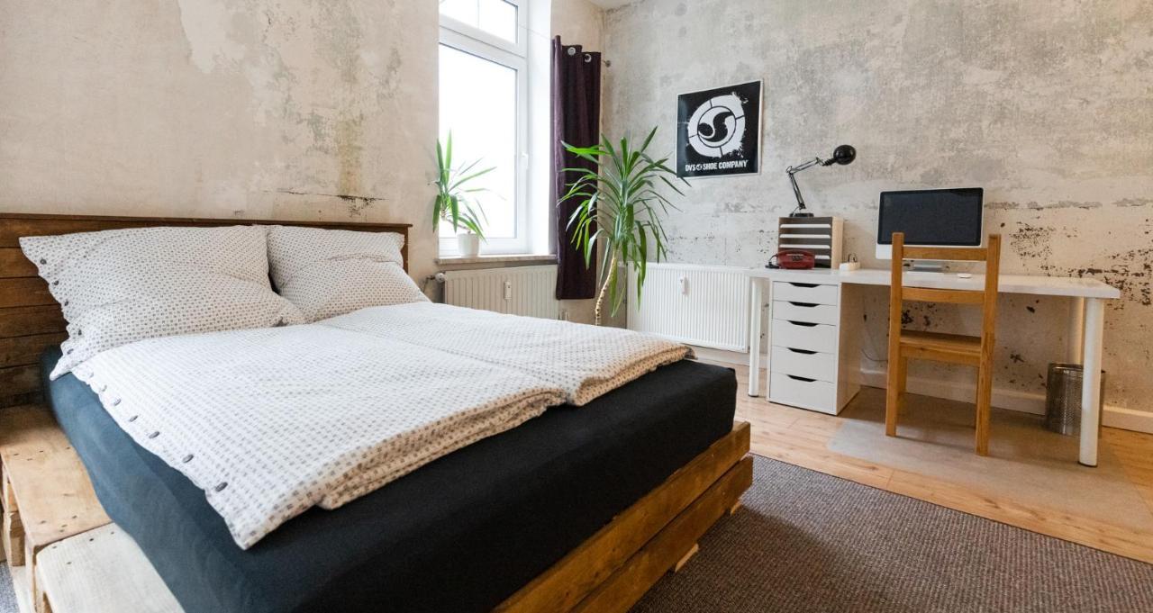 230 M2 Loft Mit Eigenem Wintergarten Mit Tischtennis & Dart, Kostenloser Parkplatz Erfurt Bagian luar foto