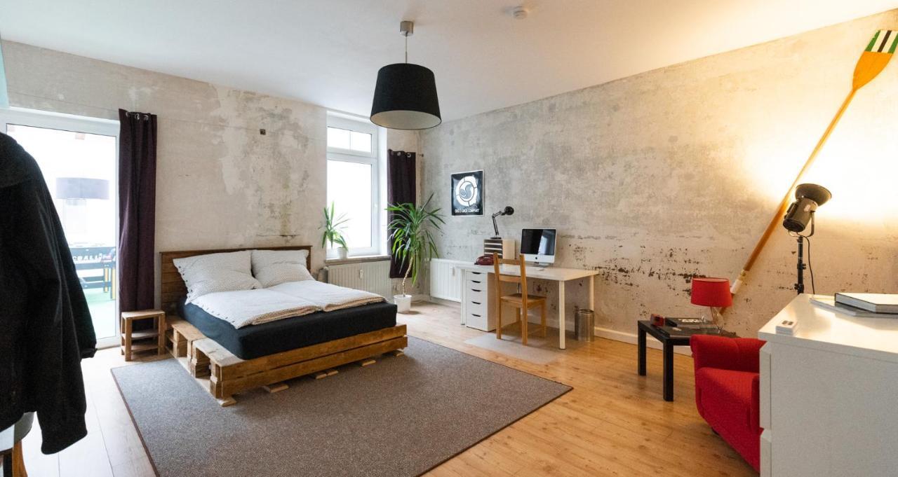 230 M2 Loft Mit Eigenem Wintergarten Mit Tischtennis & Dart, Kostenloser Parkplatz Erfurt Bagian luar foto