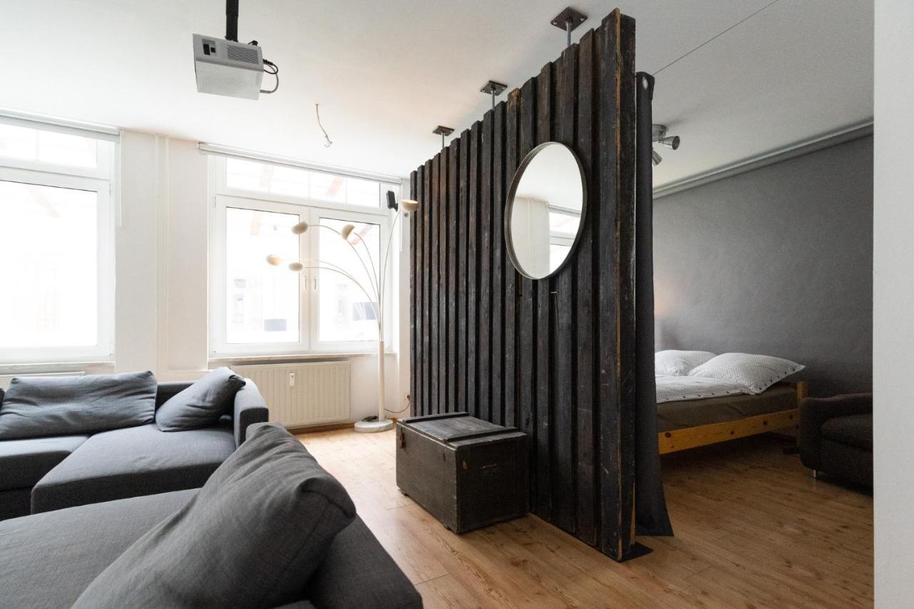 230 M2 Loft Mit Eigenem Wintergarten Mit Tischtennis & Dart, Kostenloser Parkplatz Erfurt Bagian luar foto